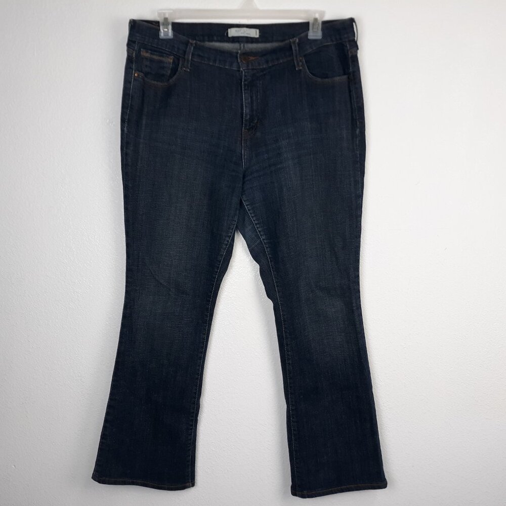 Levi's 515 Boot Cut Jeans Womens Size 16M Medium Wash Blue Denim Stretch Comfort